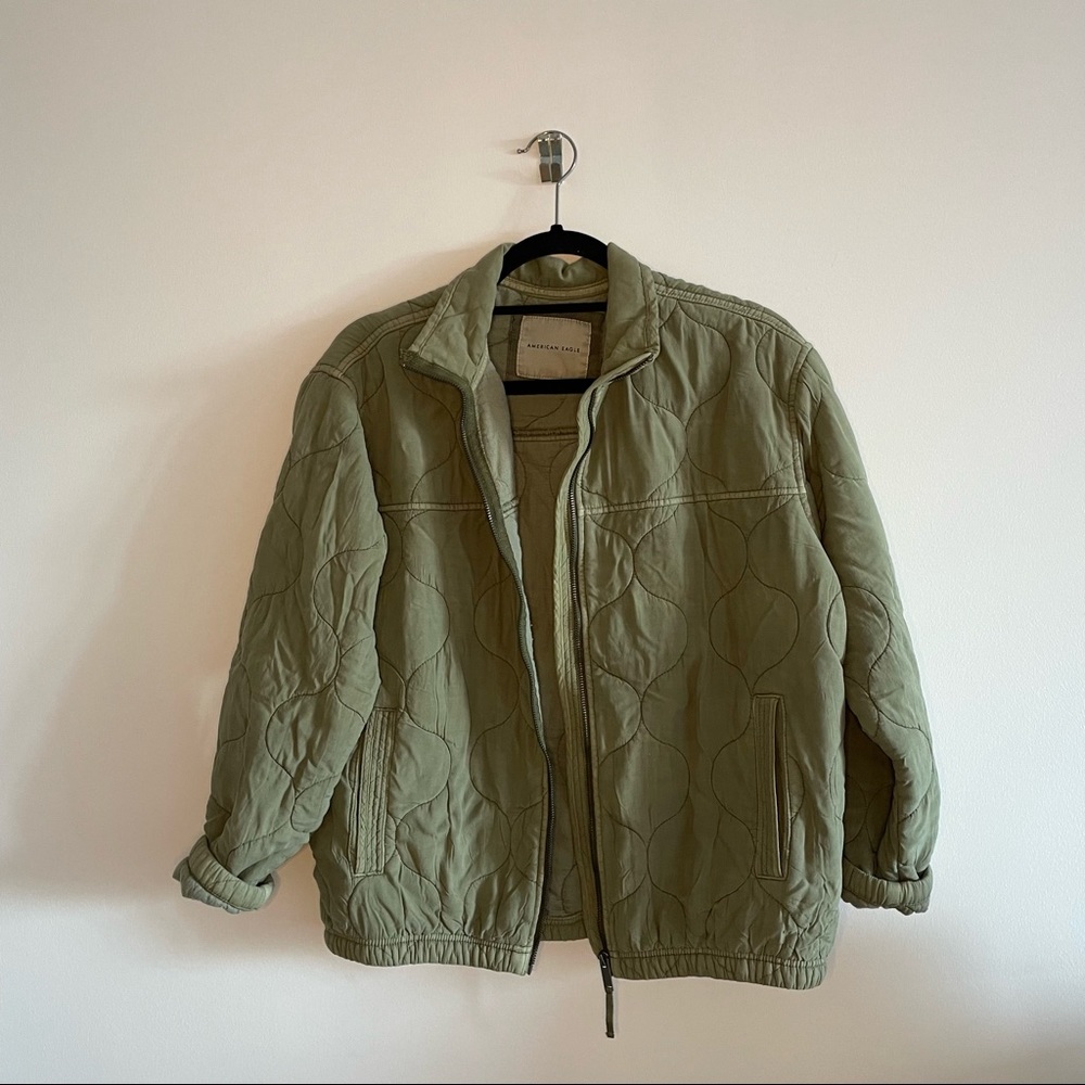 American Eagle jacket NWT fits oversized